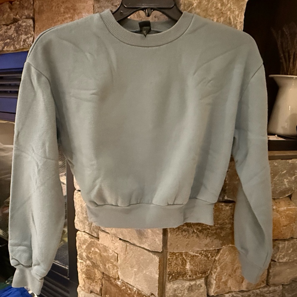 Wild Fable Women’s Light Blueish-Green Sweatshirt